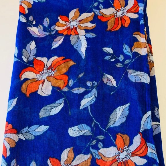 Ann Taylor Soft Layering Modal & Silk Scarf - Perfect for all seasons! - Picture 3 of 5